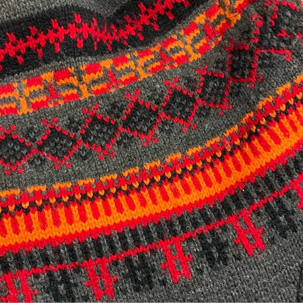Screamer Kids' Gray and Red Patterned Hat with Ear Flaps